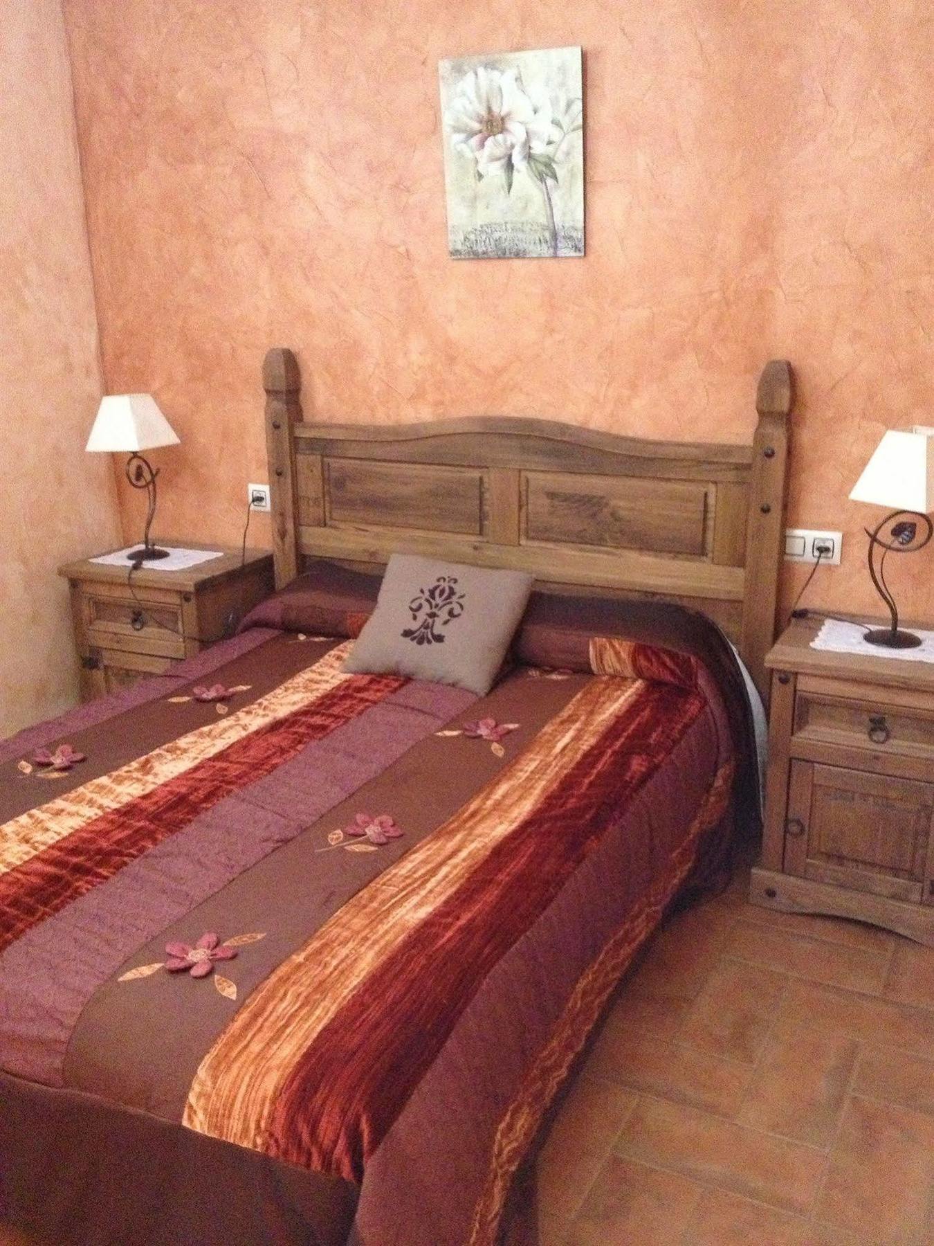 Complejo Penafiel Apartment Zarza La Mayor Bagian luar foto